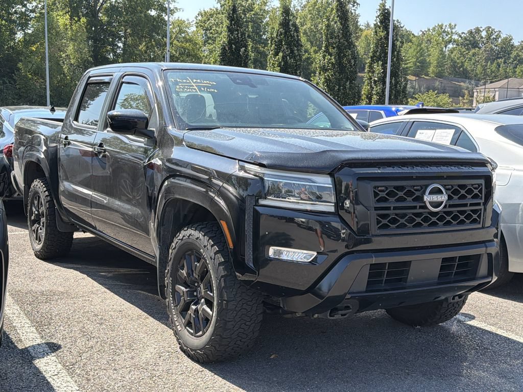 Used 2023 Nissan Frontier SV w/ Midnight Edition Package AWD/4WD image 3