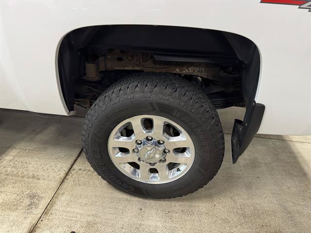 Used 2014 Chevrolet Silverado 3500 LTZ w/ LTZ Plus Package AWD/4WD image 8
