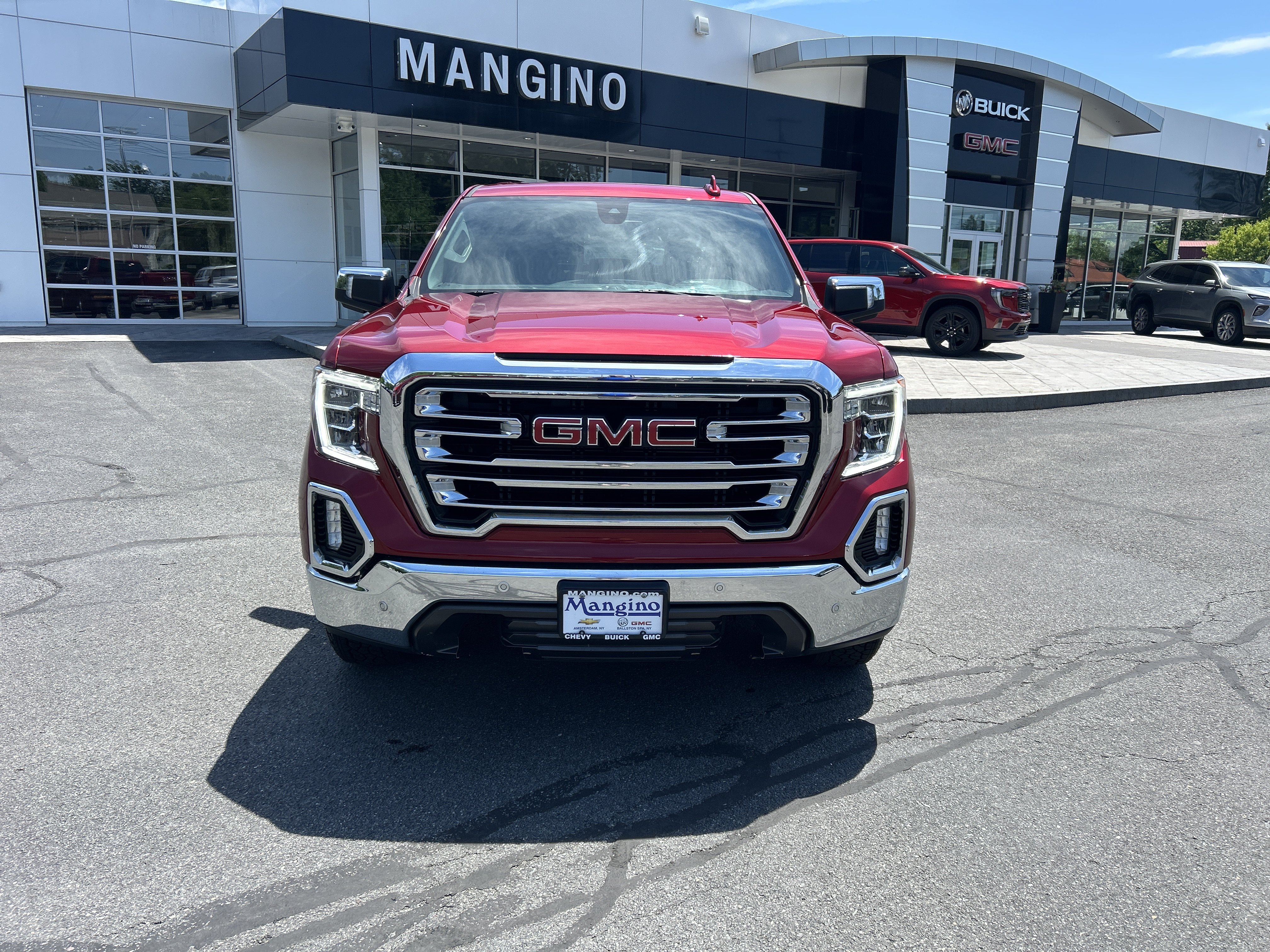 Used 2021 GMC Sierra 1500 SLT w/ SLT Premium Plus Package AWD/4WD image 17