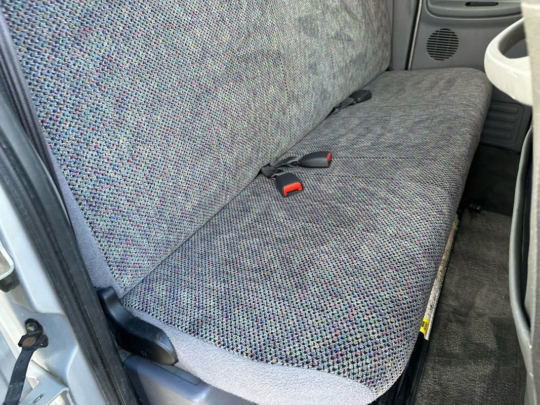 Used 1999 Dodge Ram 3500 Truck SLT image 22