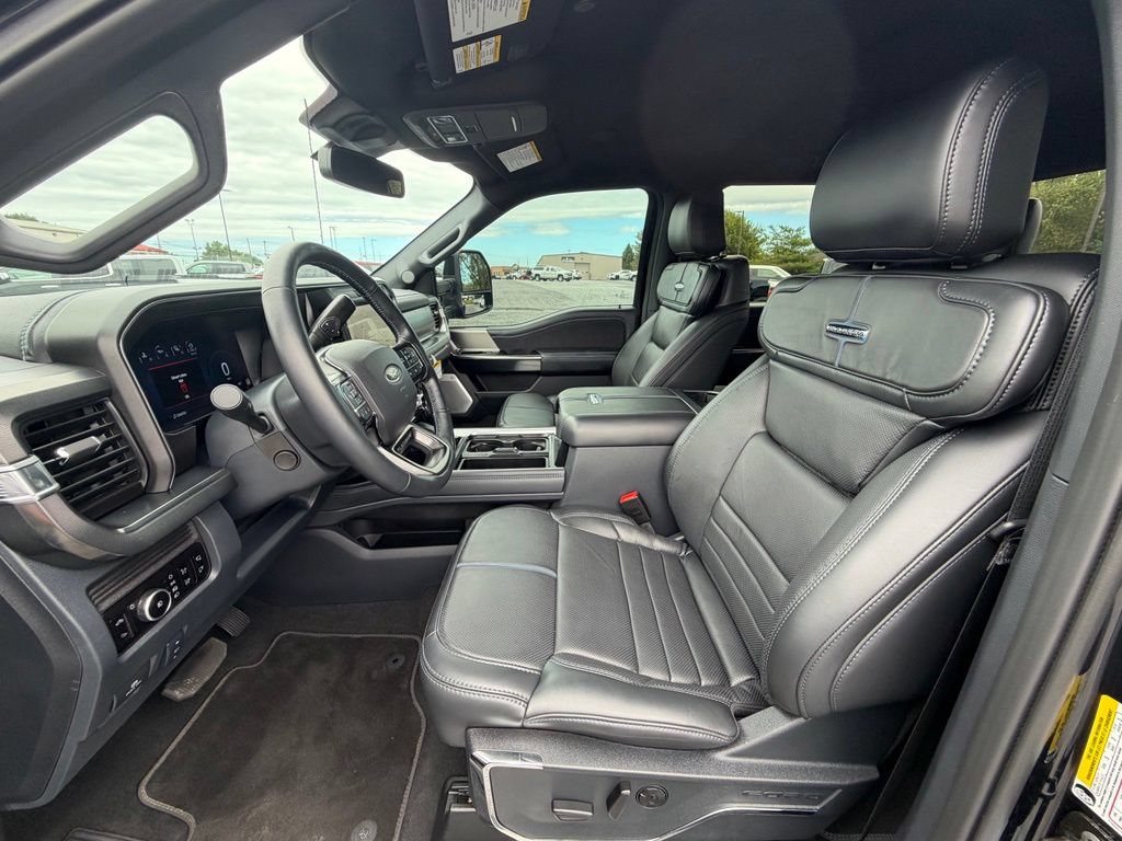 Used 2026 Ford F450 Platinum AWD/4WD image 2
