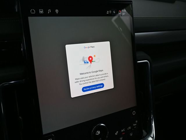 Used 2025 GMC Yukon XL Elevation image 29