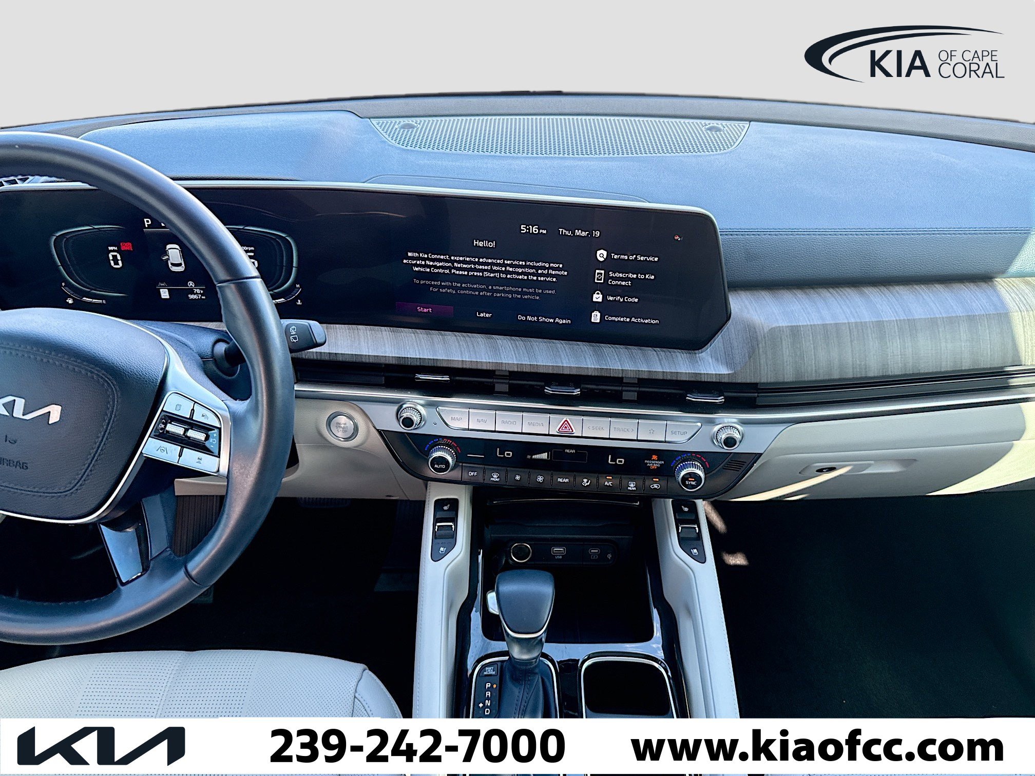 Used 2025 Kia Telluride EX w/ EX Captain's Chair Package image 18