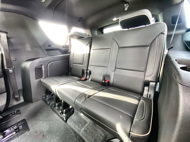 New 2026 Chevrolet Suburban Premier image 36
