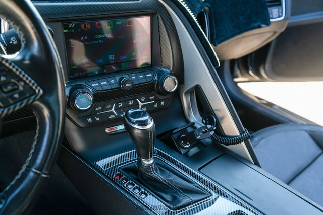 Used 2019 Chevrolet Corvette Z06 RWD image 33
