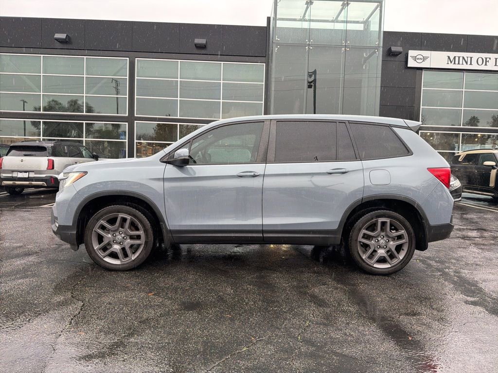 Used 2023 Honda Passport EX-L image 2