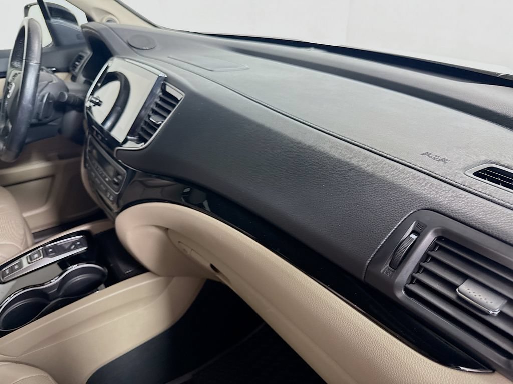Used 2020 Honda Pilot Elite image 28
