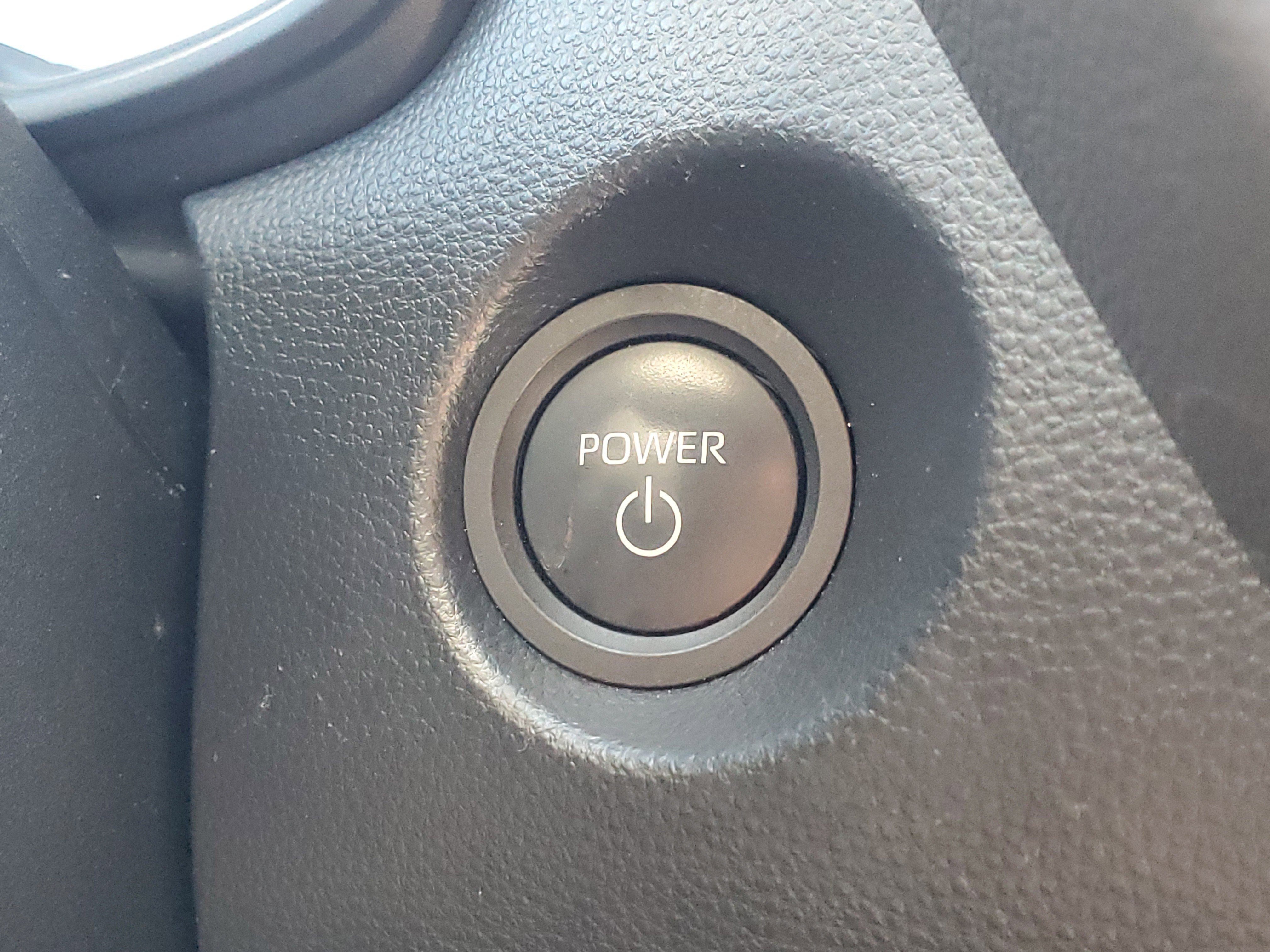 Certified 2024 Toyota Corolla Cross SE image 30