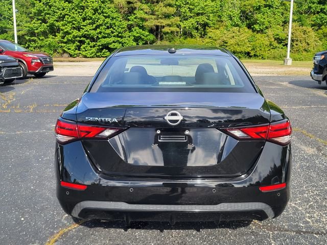 Used 2025 Nissan Sentra SV FWD image 3