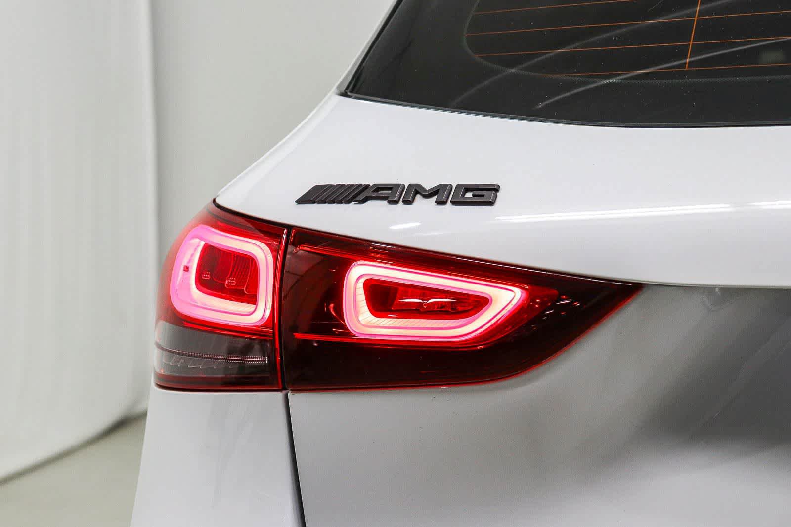 Certified 2022 Mercedes-Benz GLA 35 AMG 4MATIC image 11