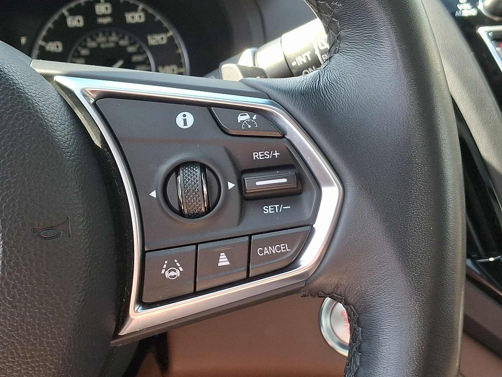 Certified 2024 Acura RDX w/ Technology Package AWD/4WD image 24