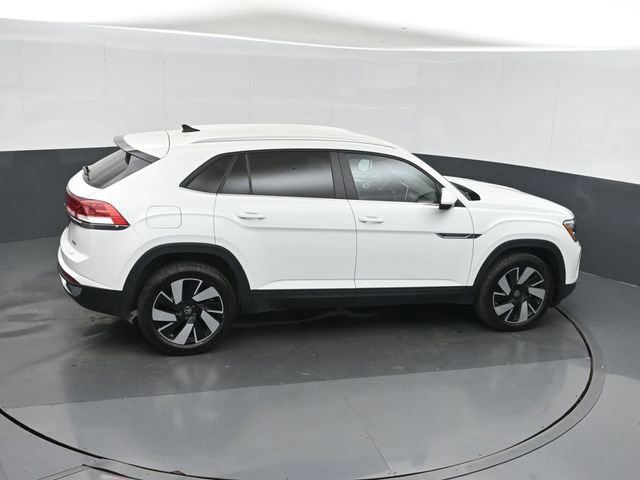 Used 2025 Volkswagen Atlas Cross Sport SE AWD/4WD image 29