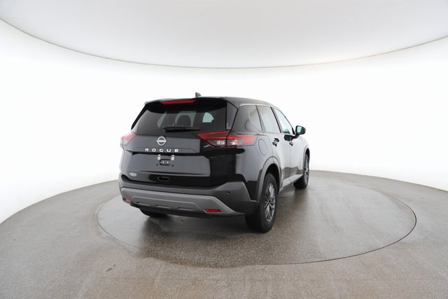 Used 2023 Nissan Rogue S image 16