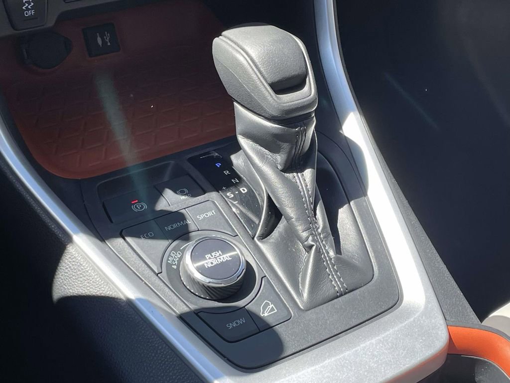 Used 2019 Toyota RAV4 Adventure image 24