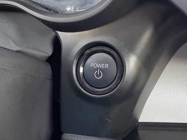 Used 2025 Toyota Sienna XLE FWD image 22