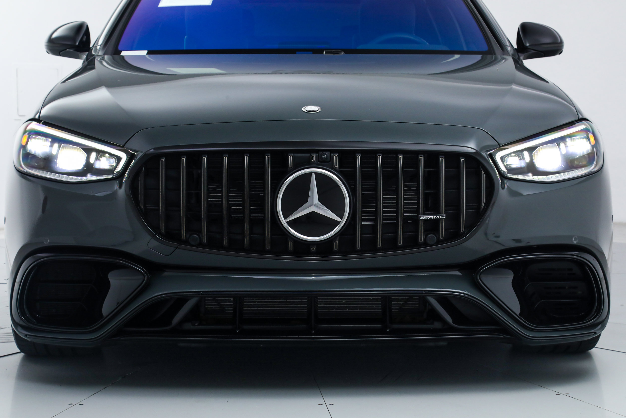 Used 2025 Mercedes-Benz S 63 AMG S image 9