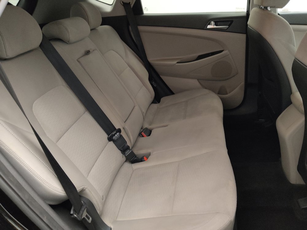 Used 2019 Hyundai Tucson SE FWD image 19