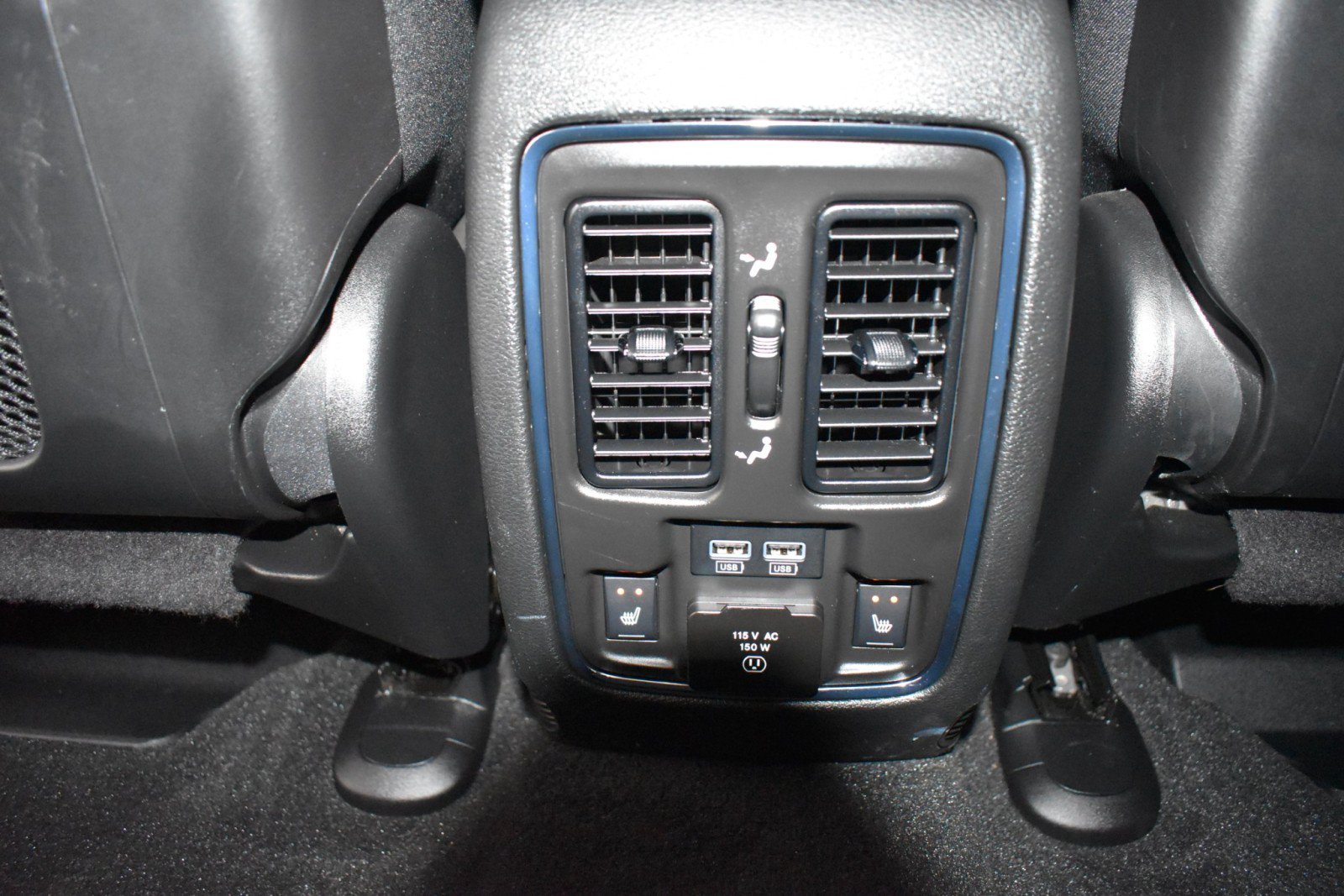 Used 2021 Jeep Grand Cherokee Overland AWD/4WD image 32