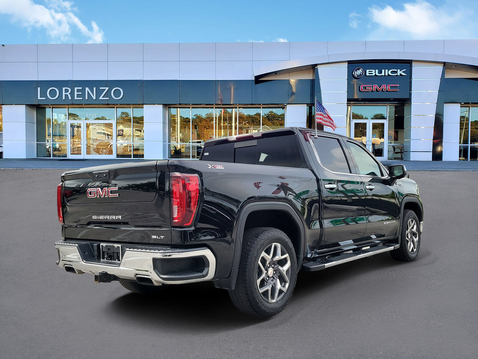 Used 2024 GMC Sierra 1500 SLT w/ SLT Premium Plus Package AWD/4WD image 5
