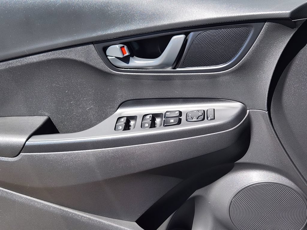 Used 2023 Hyundai Kona SEL AWD/4WD image 14