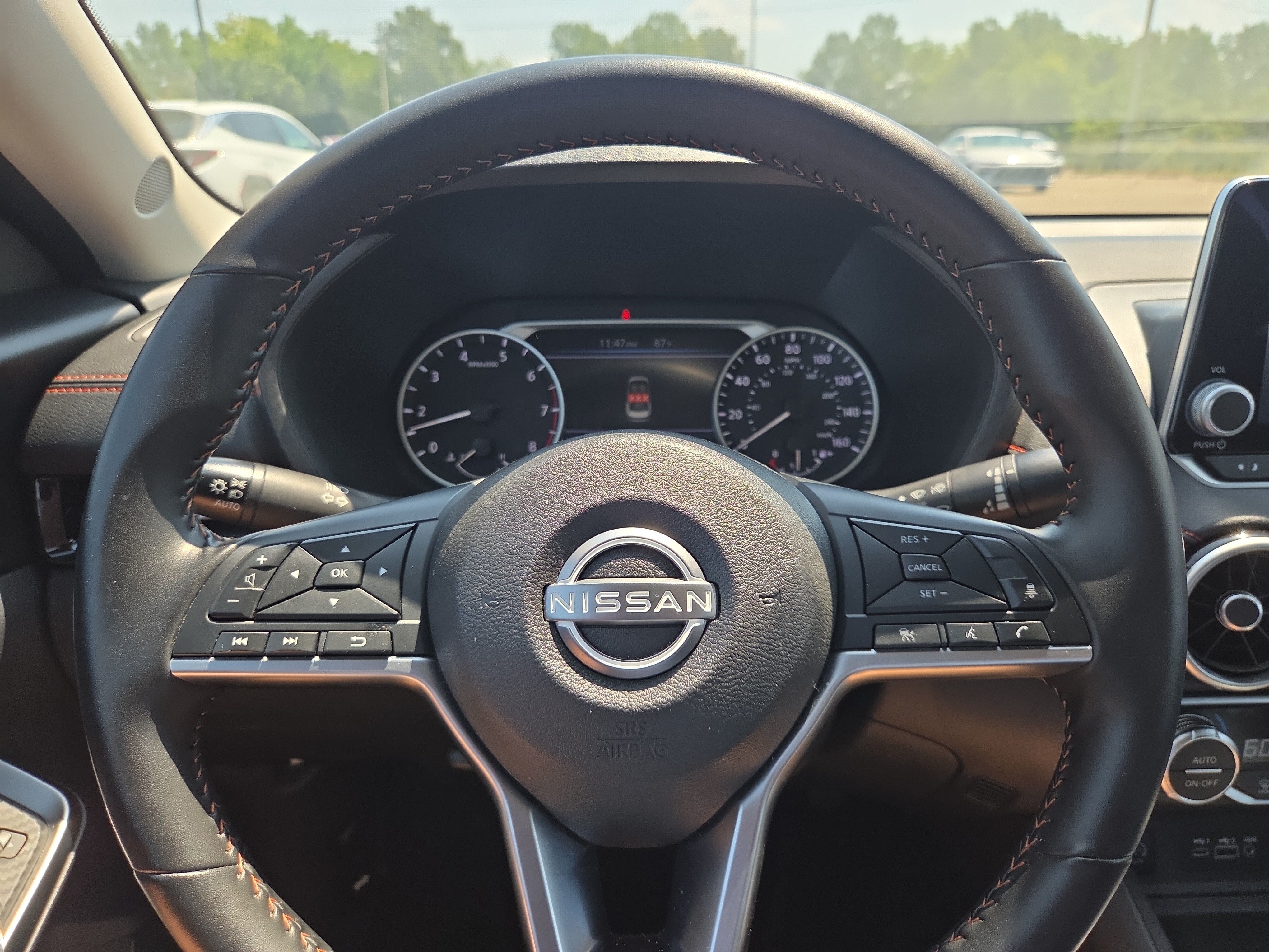 Used 2025 Nissan Sentra SR FWD image 10