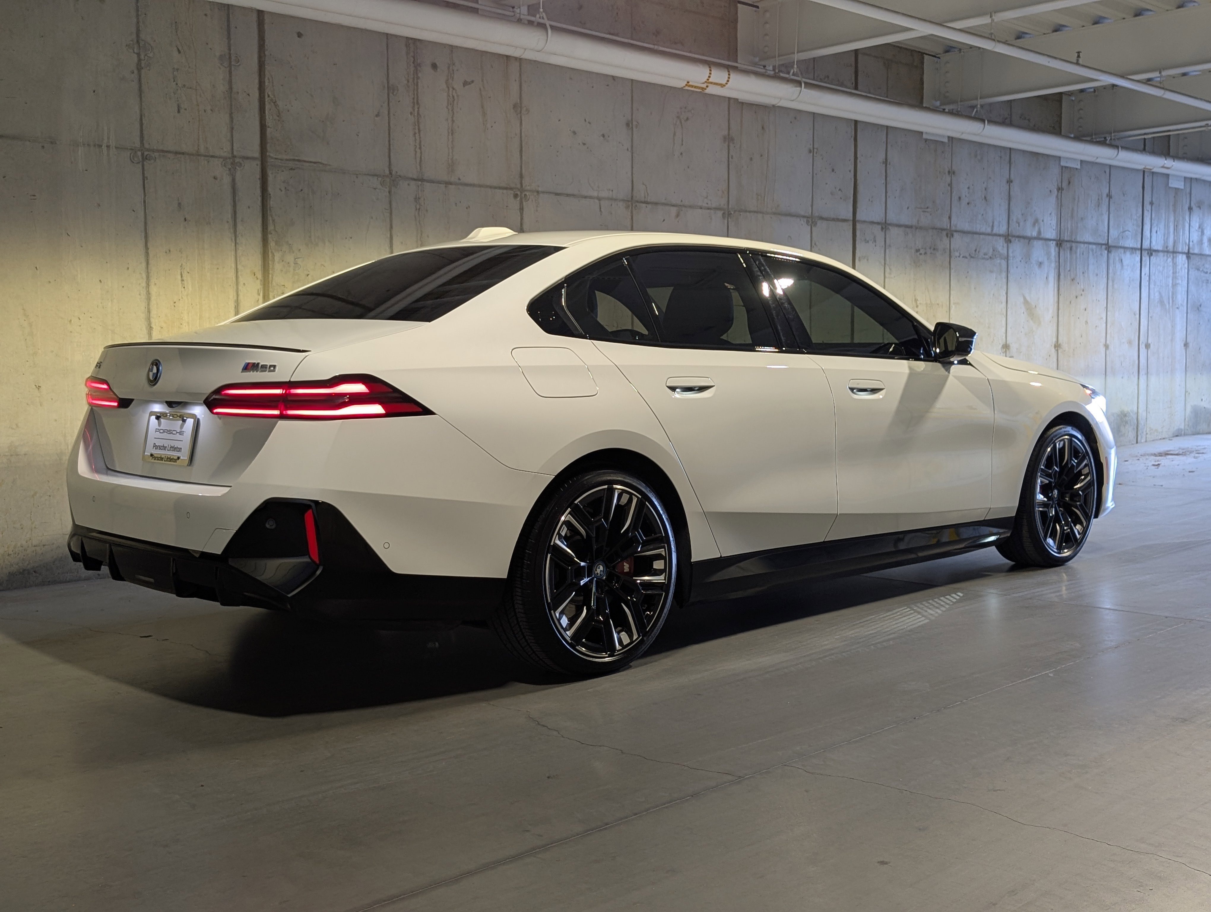 Used 2024 BMW i5 M60 w/ Premium Package image 9