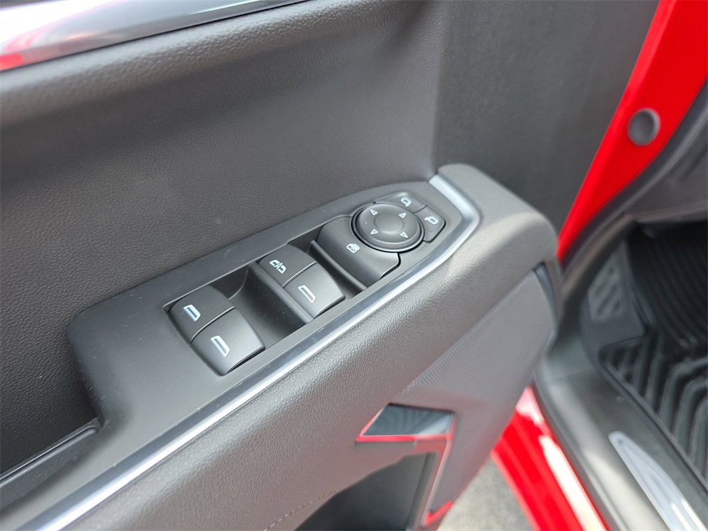 New 2025 GMC Sierra 1500 Elevation image 28