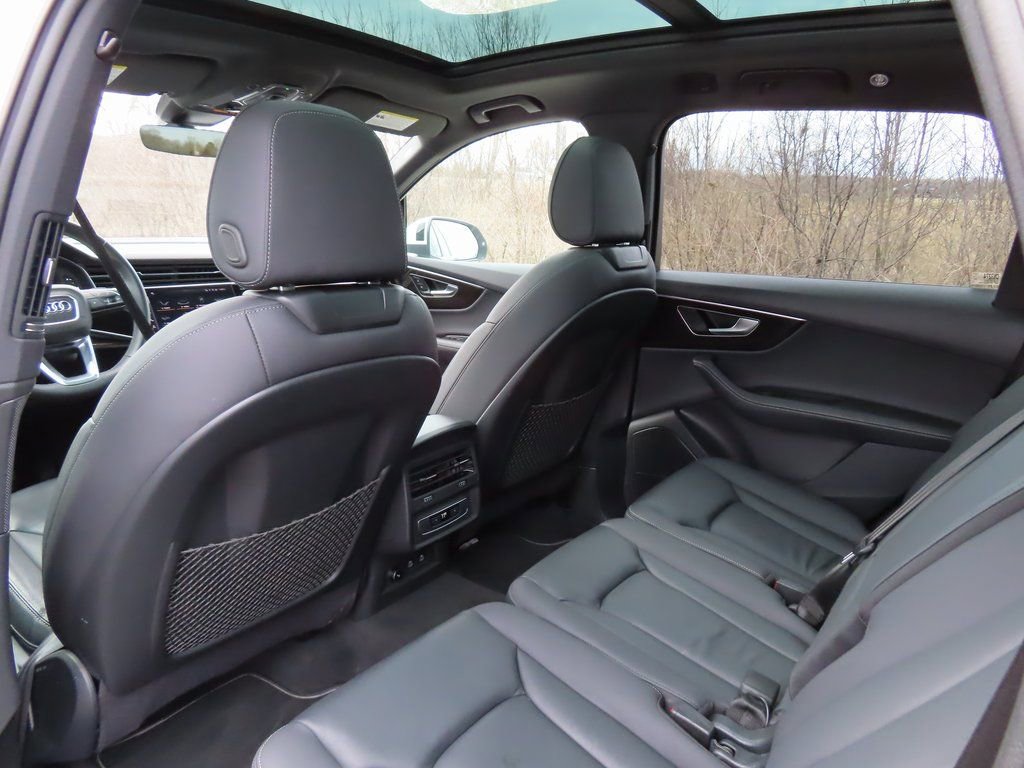 Used 2025 Audi Q7 3.0T Premium Plus image 29