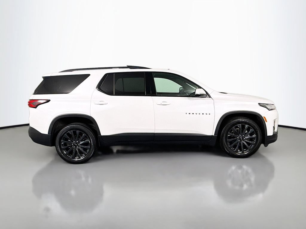 Used 2023 Chevrolet Traverse RS AWD/4WD image 8