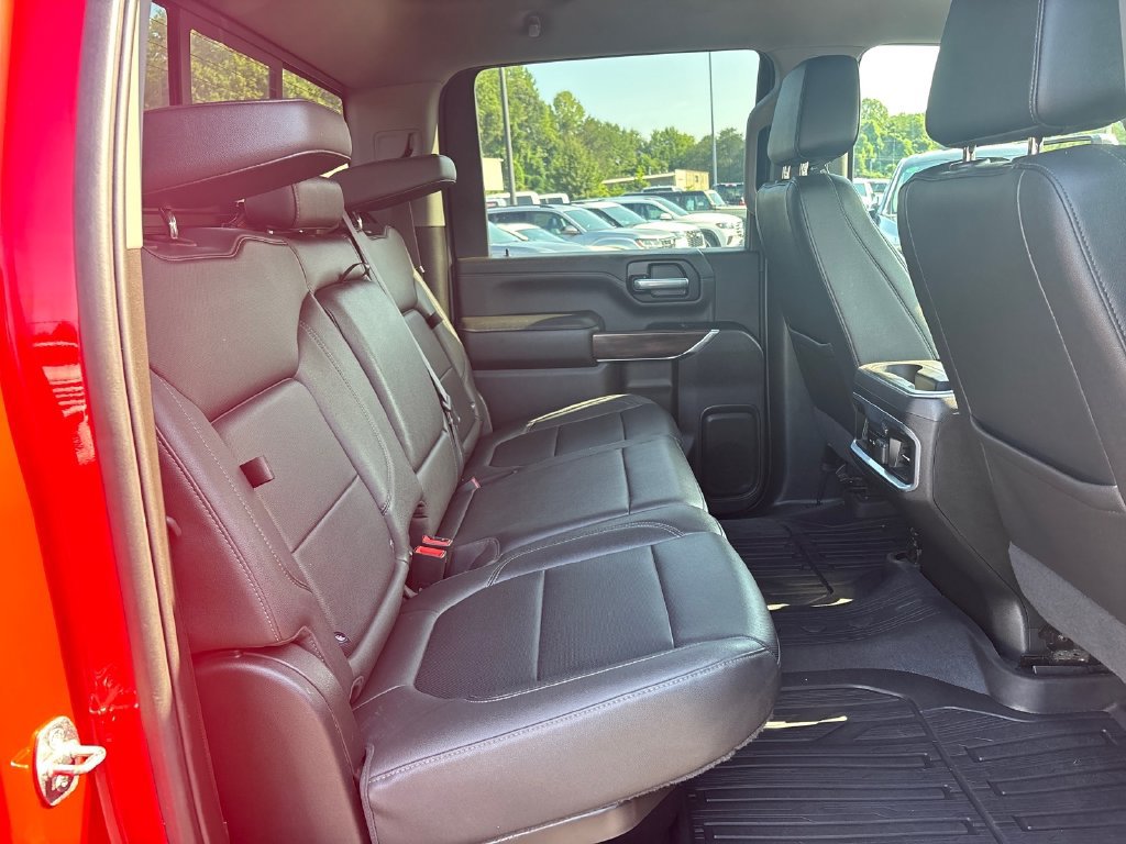 Used 2022 GMC Sierra 2500 SLT w/ SLT Preferred Package AWD/4WD image 16