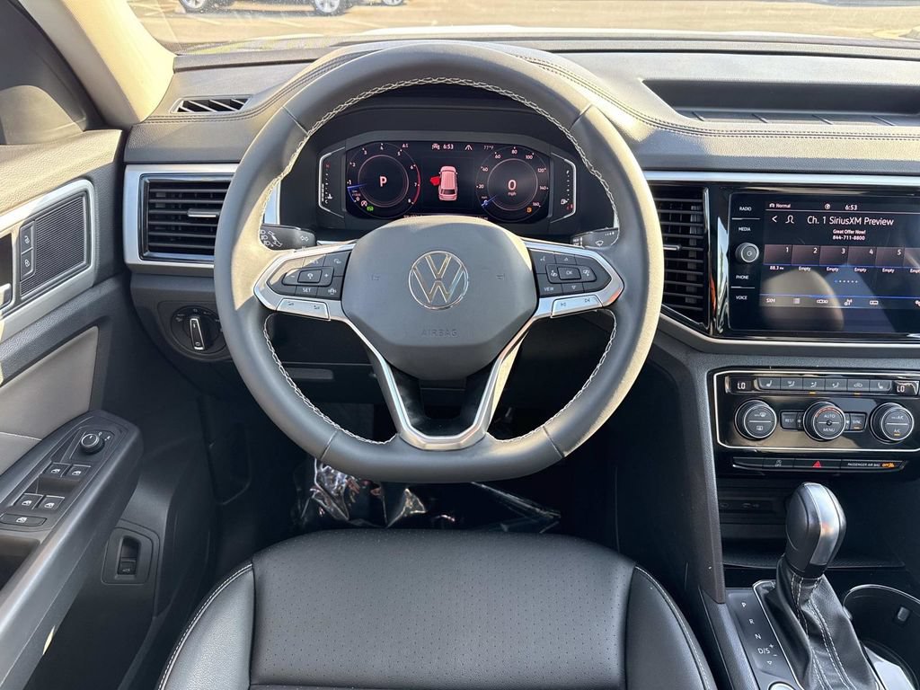 Used 2023 Volkswagen Atlas SE w/ Panoramic Sunroof Package AWD/4WD image 13