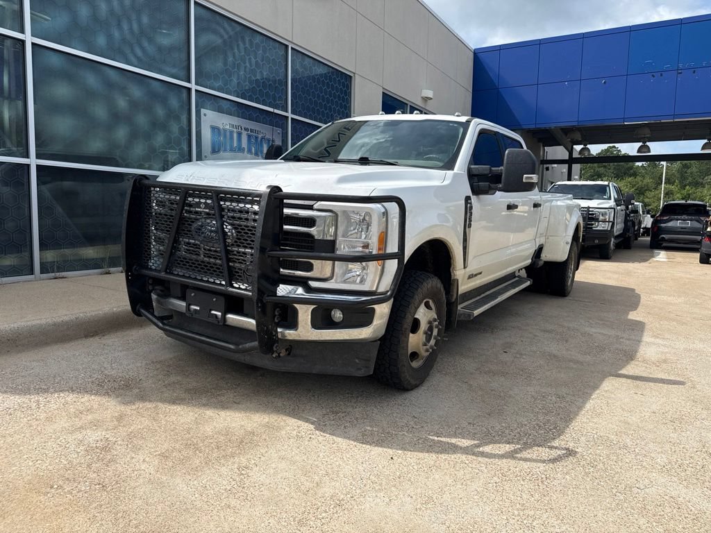 Used 2023 Ford F350 XLT AWD/4WD image 4