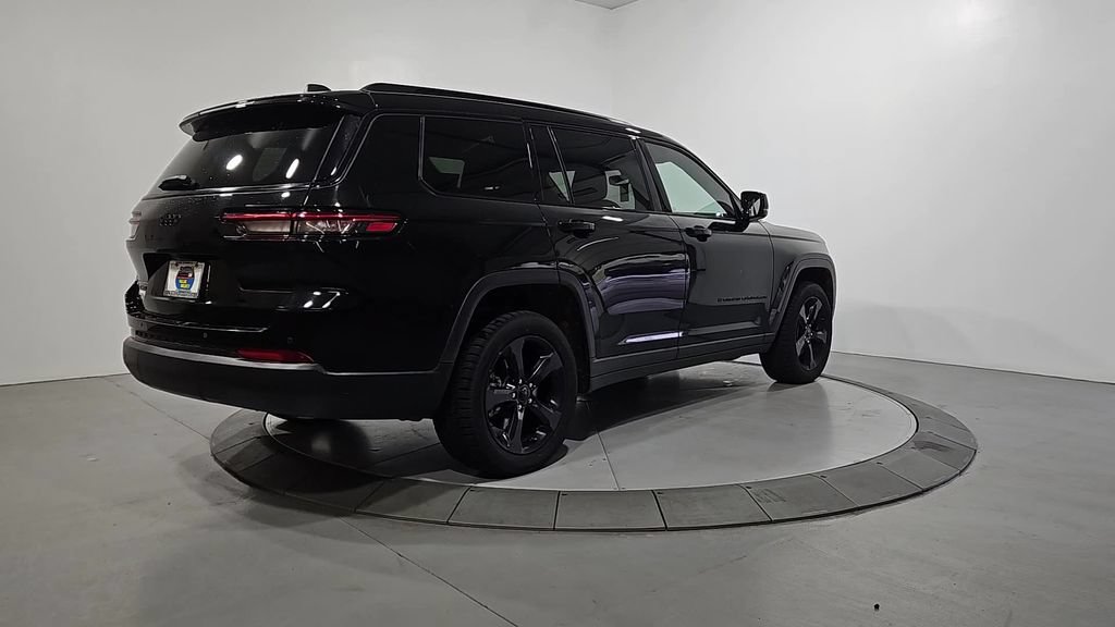 Used 2023 Jeep Grand Cherokee L Laredo AWD/4WD image 5