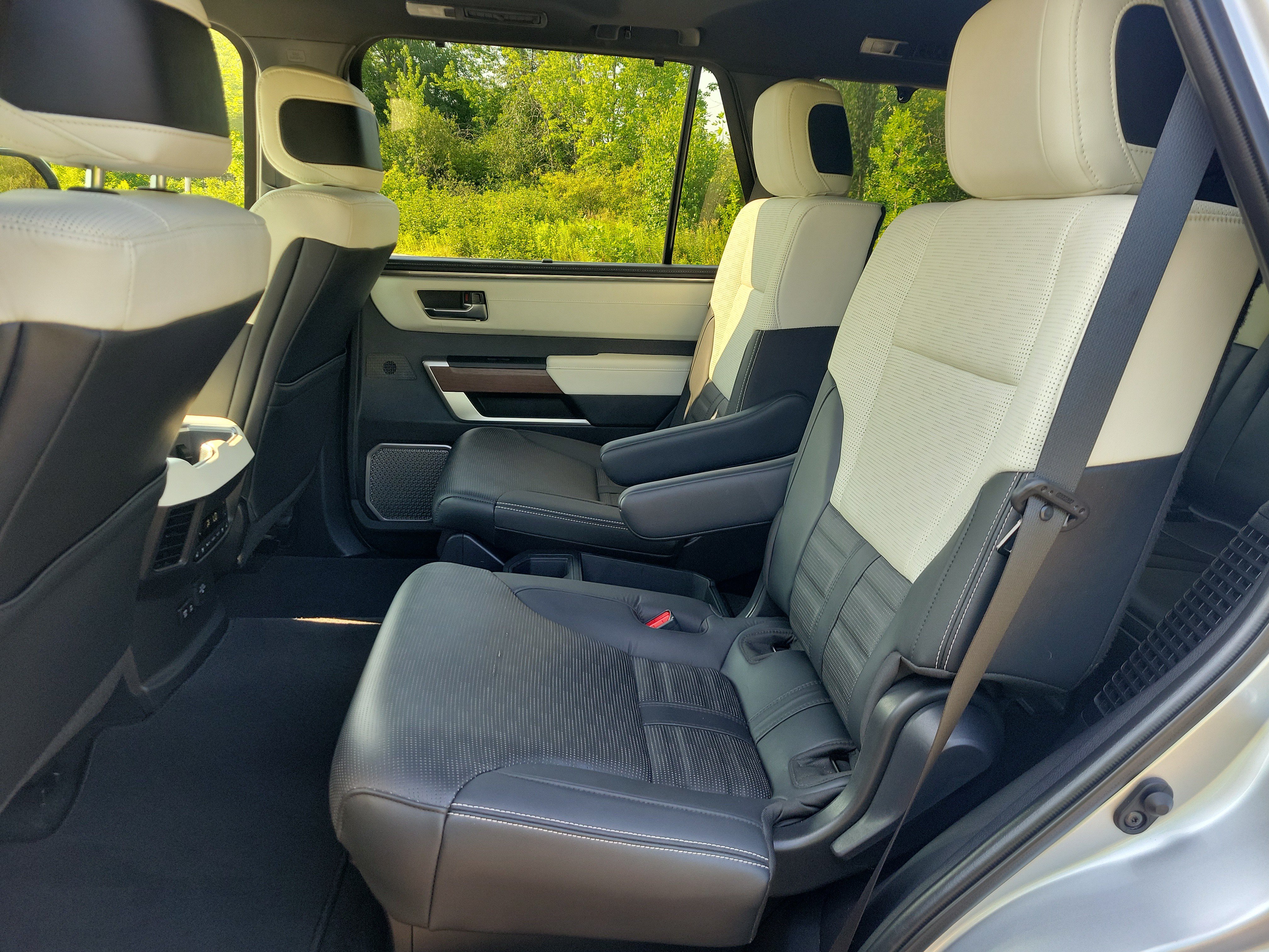 Used 2024 Toyota Sequoia Capstone AWD/4WD image 16