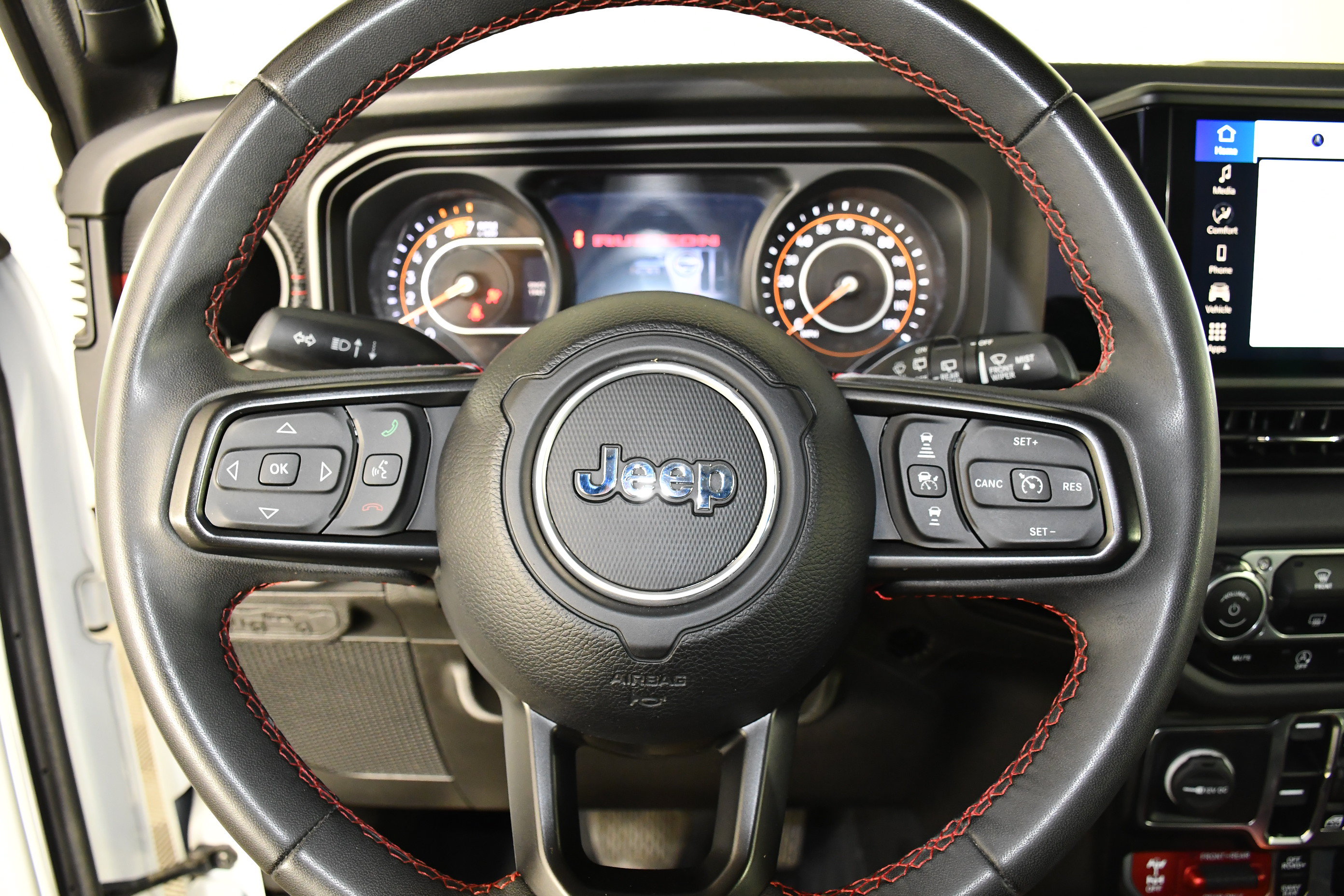 Used 2024 Jeep Wrangler Unlimited Rubicon AWD/4WD image 19