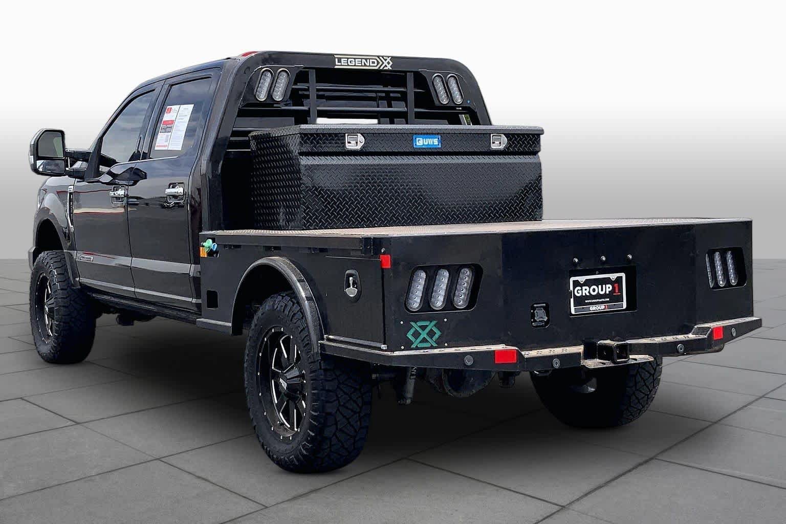 Used 2019 Ford F250 Platinum w/ Snow Plow Prep Package AWD/4WD image 12