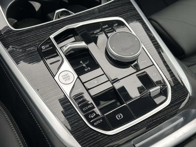 Certified 2025 BMW X7 xDrive40i w/ M Sport Package image 38