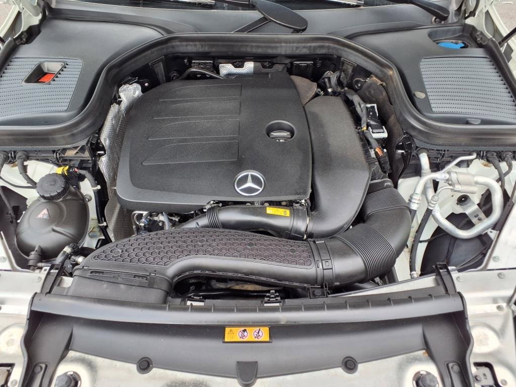Used 2022 Mercedes-Benz GLC 300 4MATIC image 30