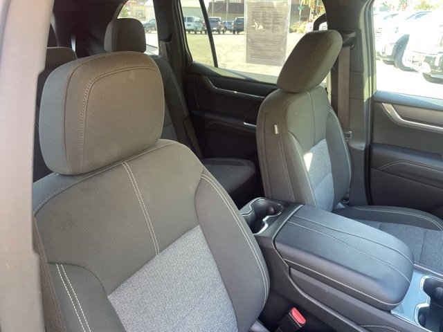 Used 2025 GMC Acadia Elevation image 29