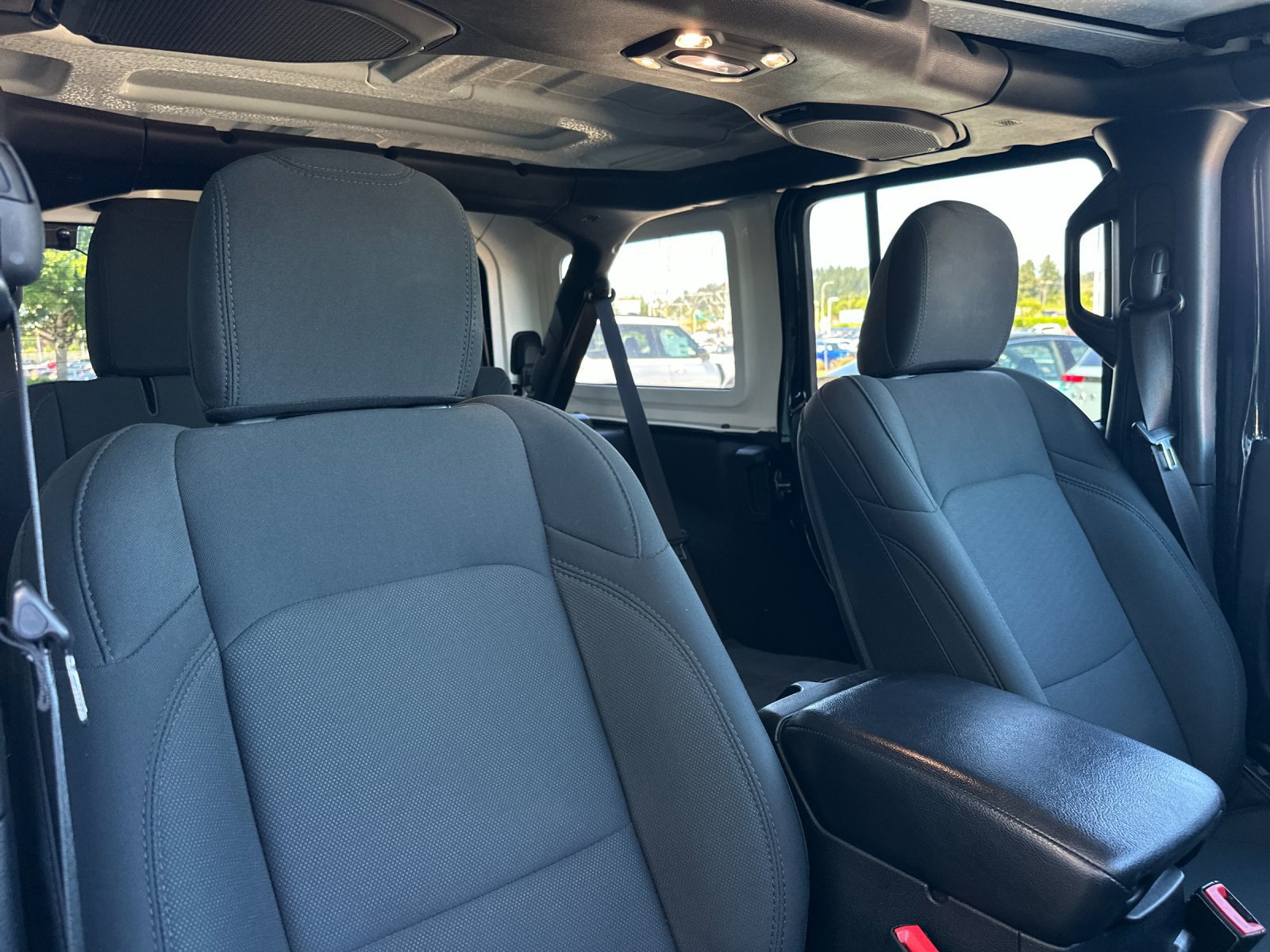 Used 2019 Jeep Wrangler Unlimited Sport AWD/4WD image 17