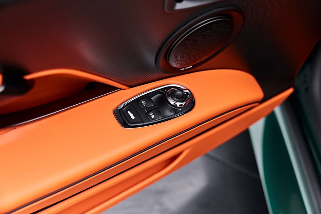 Used 2023 Aston Martin DBS Coupe RWD image 49