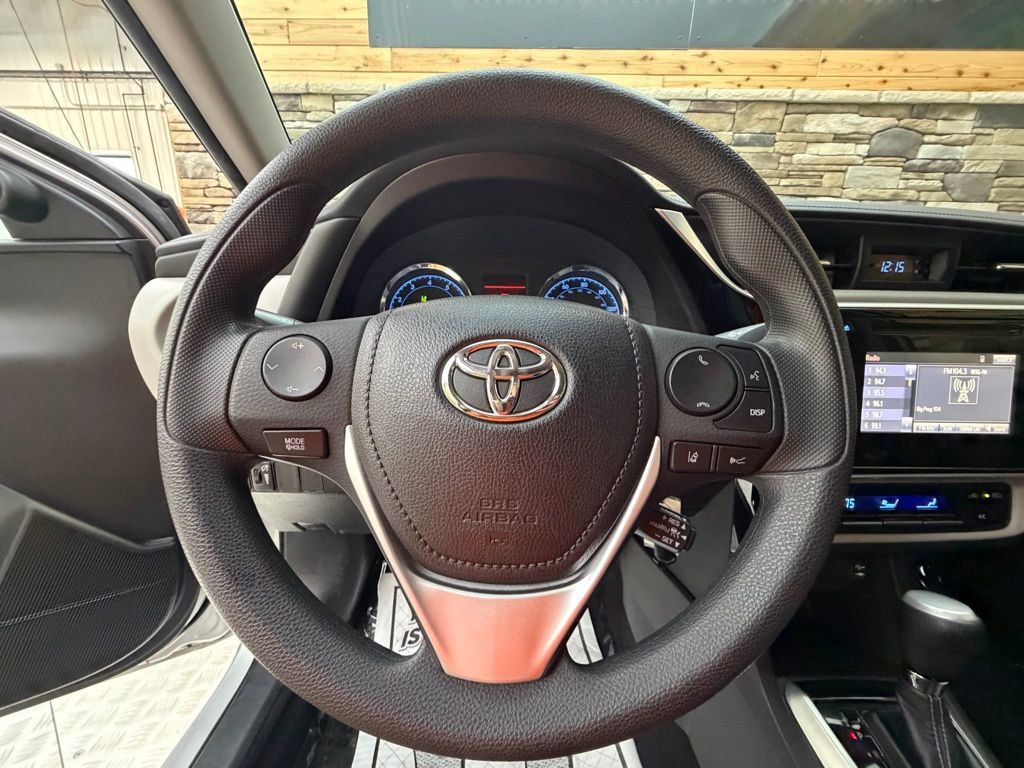 Used 2018 Toyota Corolla LE image 17