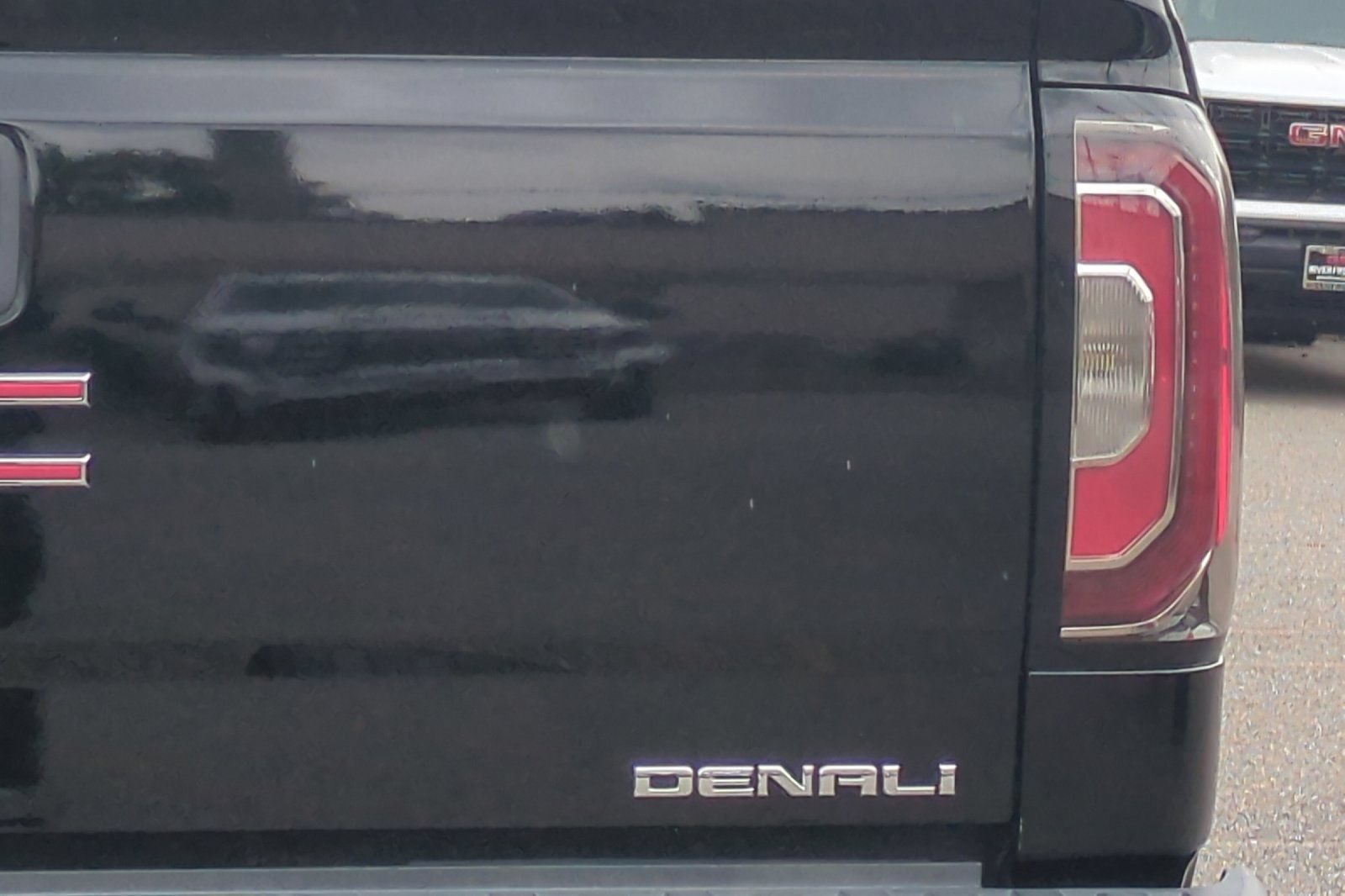 Used 2018 GMC Sierra 1500 Denali w/ Denali Ultimate Package AWD/4WD image 47