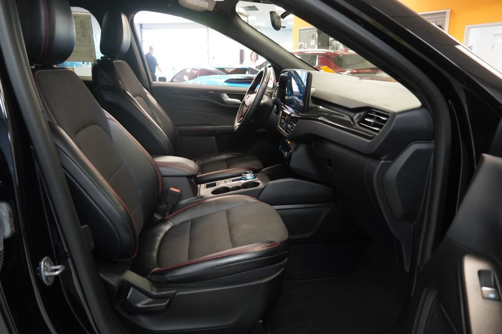 Used 2023 Ford Escape ST-Line Select w/ Tech Pack #1 AWD/4WD image 35