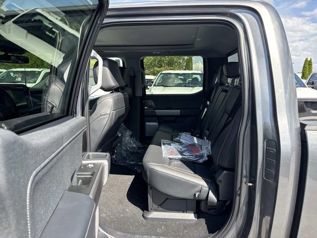 New 2026 Ford F350 Lariat w/ Black Appearance Package image 13
