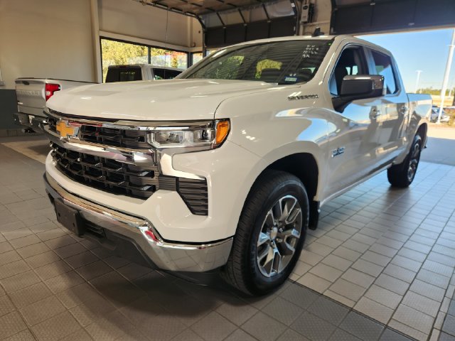 Used 2026 Chevrolet Silverado 1500 LT w/ Texas Edition Plus RWD image 3