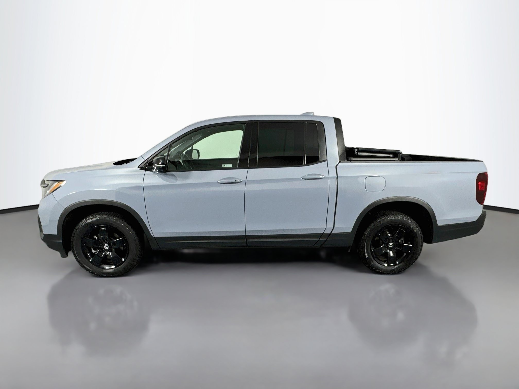 Certified 2024 Honda Ridgeline Black Edition image 8