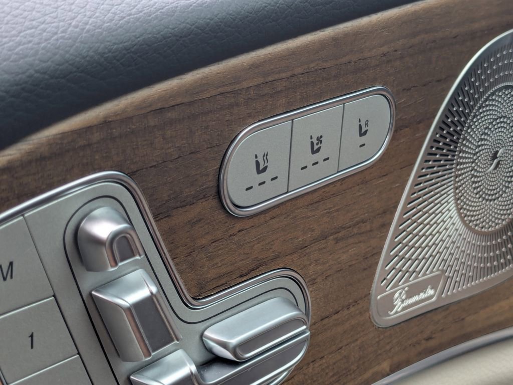 Used 2025 Mercedes-Benz GLE 450e 4MATIC image 11