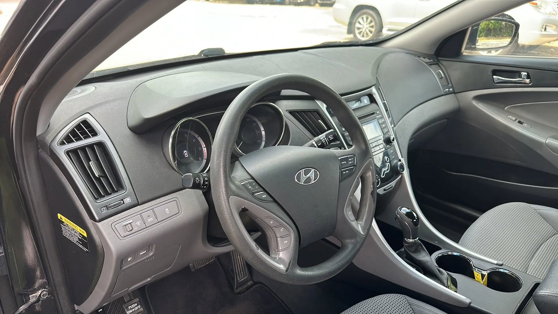Used 2012 Hyundai Sonata GLS w/ Popular Equipment Pkg FWD image 12