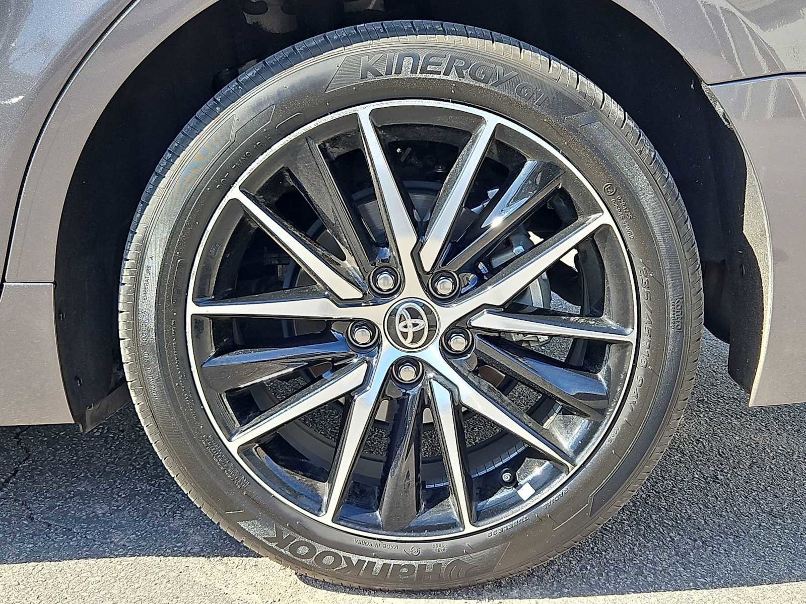 Used 2024 Toyota Camry SE FWD image 13